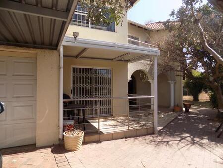 2 Bedroom Duplex in Libradene