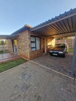 1 Bedroom Flat in Benoni Ah