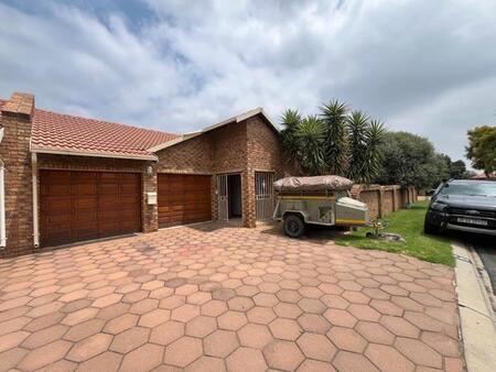 3 Bedroom House in Farrarmere