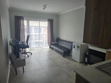 2 Bedroom Apartment in Brentwood Park