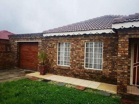 3 Bedroom House in Crystal Park