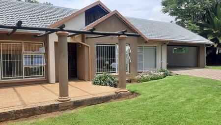 4 Bedroom House in Mackenzie Park