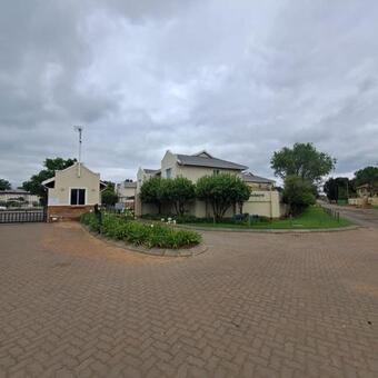 2 Bedroom Townhouse in Nortons Home Estate