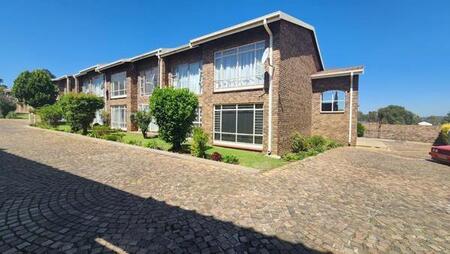 2 Bedroom Townhouse in Brackenhurst