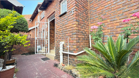 2 Bedroom Townhouse in Alberton