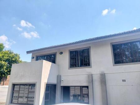2 Bedroom House in Brackendowns