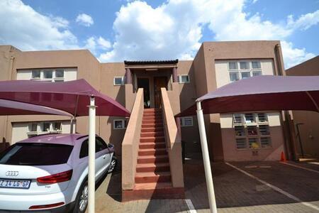 2 Bedroom Townhouse in Mulbarton
