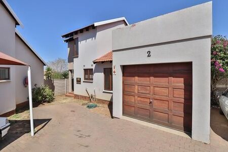 2 Bedroom Duplex in Liefde en Vrede
