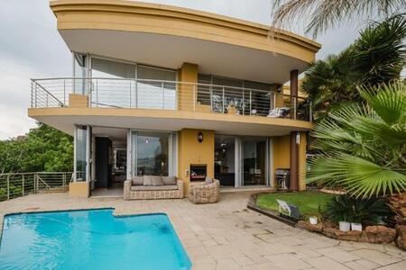 4 Bedroom House in Glenvista