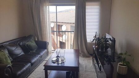 2 Bedroom apartment to rent in Wilgeheuwel, Roodepoort