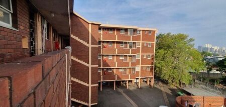 2 Bedroom apartment to rent in Morningside, Durban