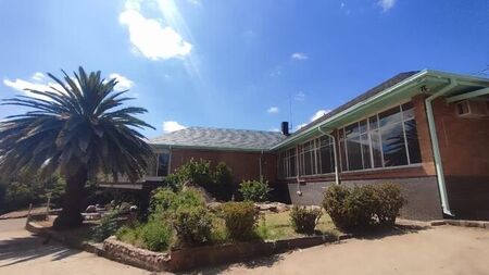 6 Bedroom house to rent in Bayswater, Bloemfontein