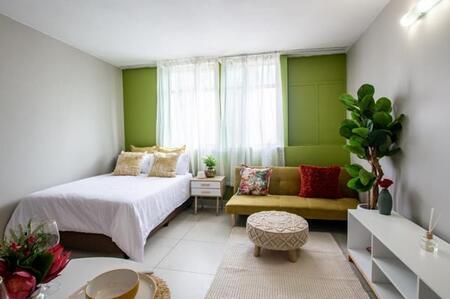 Studio Apartment in Marshalltown