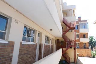 2 Bedroom Apartment in Yeoville
