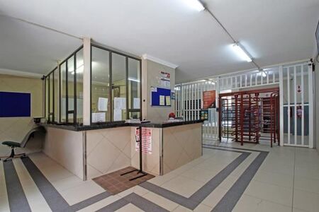 5 Bedroom Apartment in Hillbrow