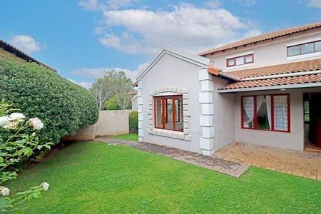 4 Bedroom House in Sandringham