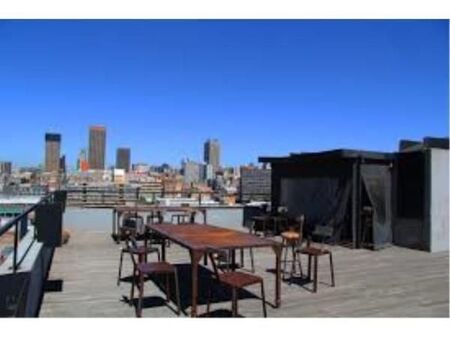 Studio apartment in City & Suburban (Maboneng)