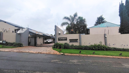 3 Bedroom Apartment in Bruma