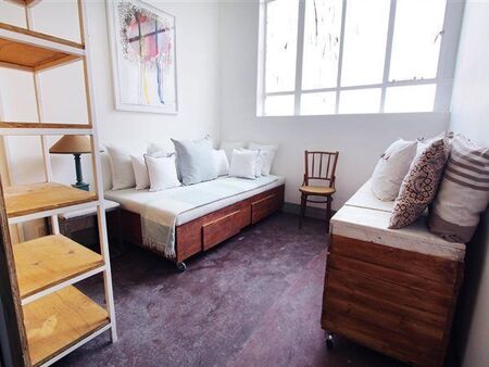 Studio Apartment in Jeppestown