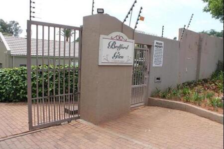 2 Bedroom Apartment in Bedfordview