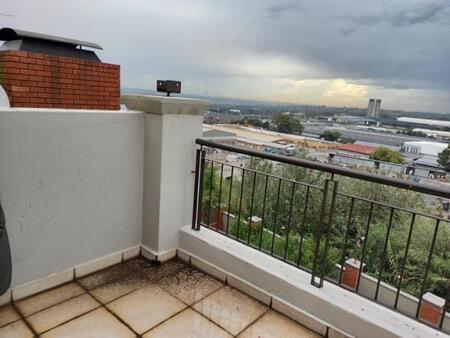 3 Bedroom Penthouse in Bedfordview