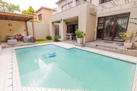 4 Bedroom Cluster in Bedfordview