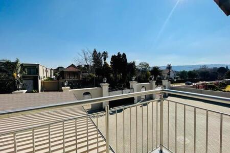1 Bedroom Apartment in Bedfordview
