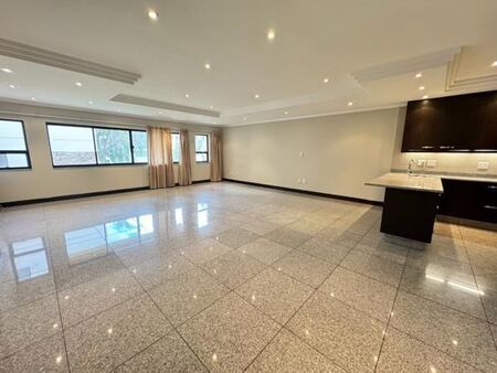 3 Bedroom Apartment in Bedford Gardens