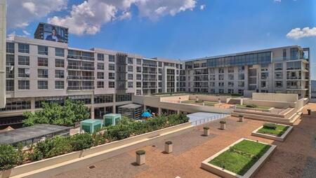 3 Bedroom Apartment in Bedford Gardens