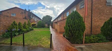 3 Bedroom Townhouse in Bedford Gardens