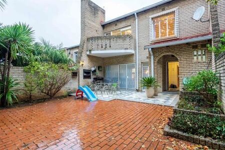 3 Bedroom Townhouse in Victory Park