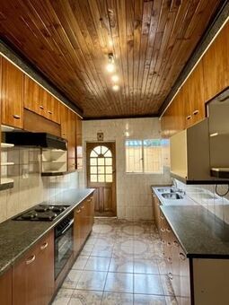 2 Bedroom Apartment in Bosmont