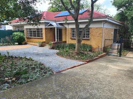 2 Bedroom House in Linden