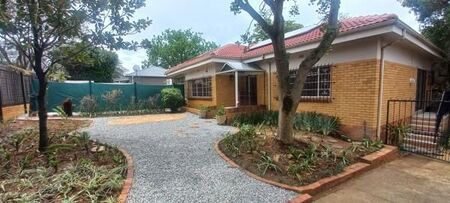 2 Bedroom House in Linden
