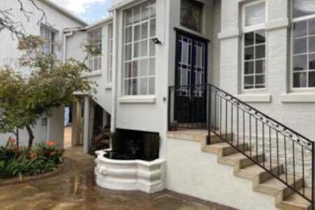 1 Bedroom Apartment in Auckland Park