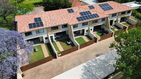 3 Bedroom Duplex in Emmarentia