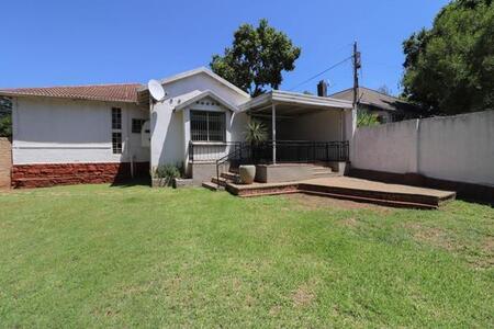 5 Bedroom House in Auckland Park