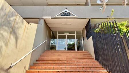 2 Bedroom Apartment in Linden