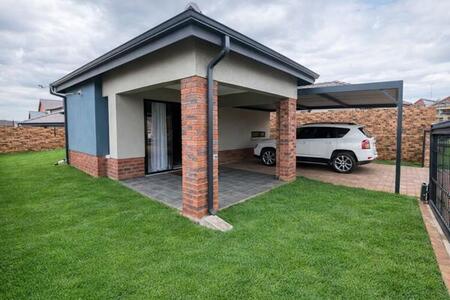 3 Bedroom House in Cosmo City