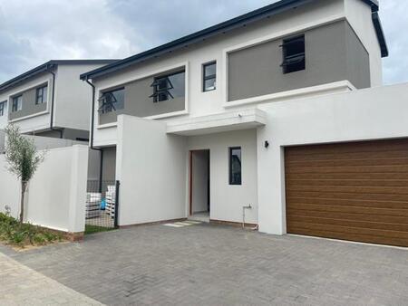 3 Bedroom House in Jackal Creek Golf Estate