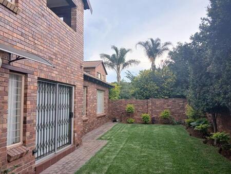 3 Bedroom Townhouse in Sundowner