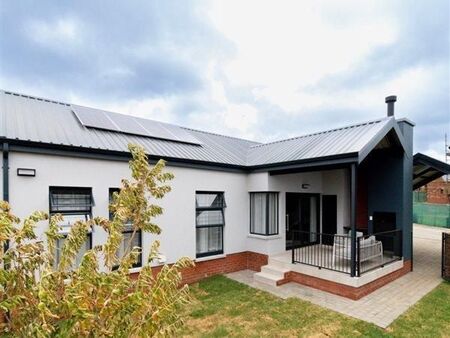 3 Bedroom Townhouse in North Riding