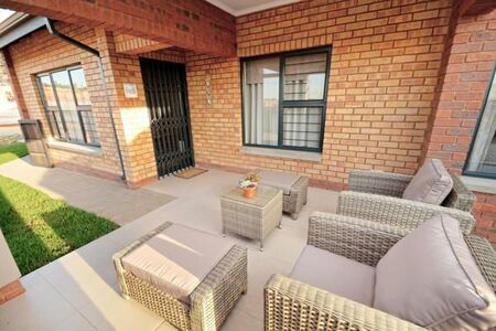 2 Bedroom Simplex in Northgate
