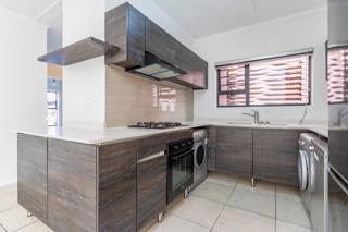 3 Bedroom Apartment in Olivedale