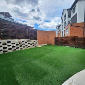 3 Bedroom Apartment in Olivedale