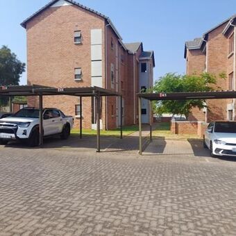 2 Bedroom Apartment in Olivedale