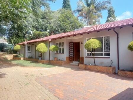 3 Bedroom House in Sundowner