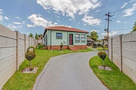 3 Bedroom House in Cosmo City