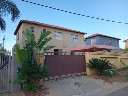 1 Bedroom House in Cosmo City