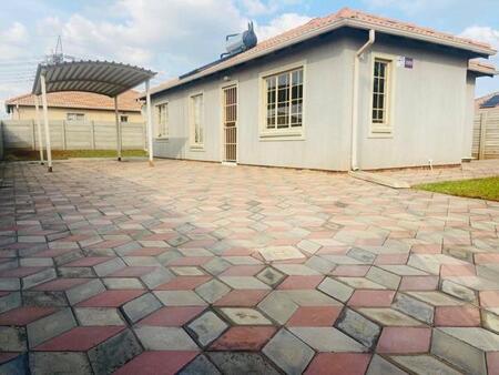 3 Bedroom House in Sky City